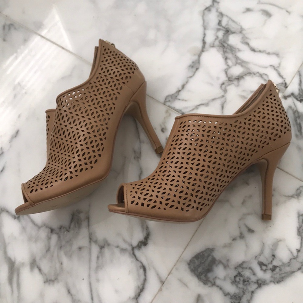 Ann Taylor Heels